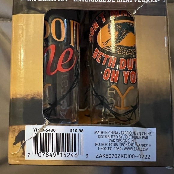 ****Donated***YELLOWSTONE set of 4 Valentine graphic shot glasses 2 ozs each - Picture 10 of 10